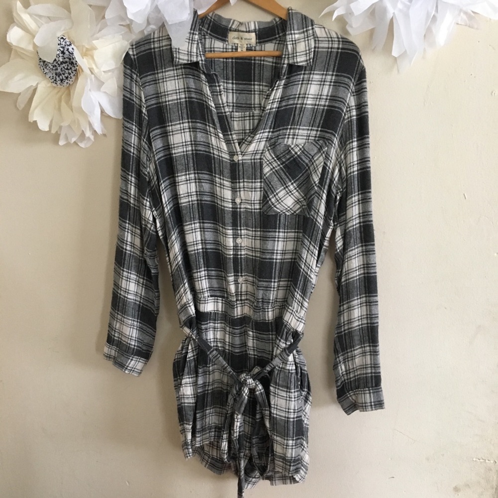 Cloth & Stone | Gray Plaid Flannel Romper | Size M - Picture 4 of 8